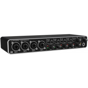 Behringer UMC404HD