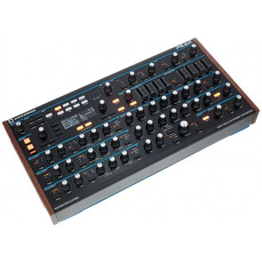 Аналоговый синтезатор Novation PEAK Polyphonic Desktop Synthesizer
