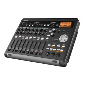 Цифровая портастудия TASCAM DP-03