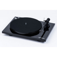 Проигрыватель винила Pro-Ject Essential III SB