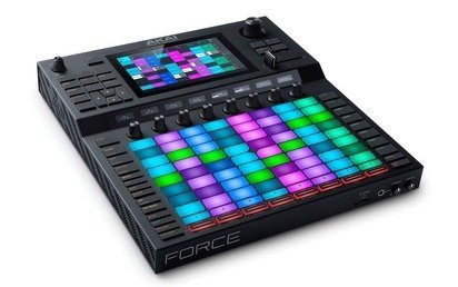 Новинка от Akai Professional – автономный музыкальный DJ-контроллер 